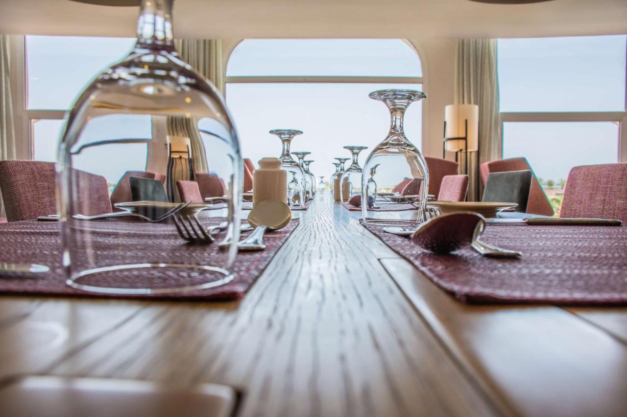Radisson Blu Resort, Al Khobar Half Moon Bay Exterior foto Restaurant